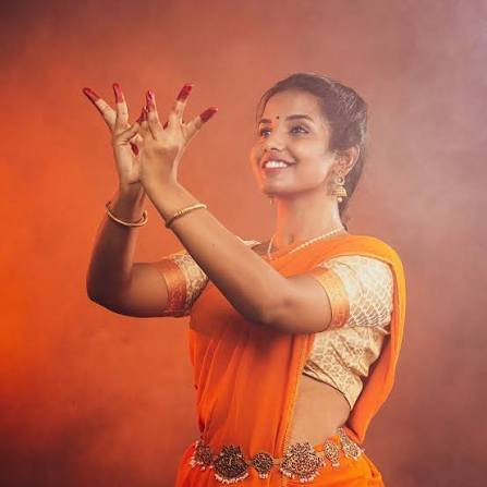 Dr Sravya Manasa classical dance performance